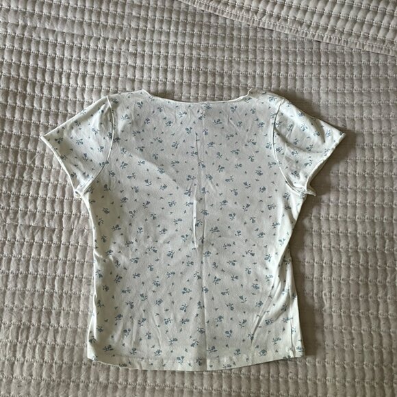 Brandy Melville Gina Top - Picture 2 of 2